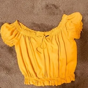 Mustard yellow cropped girl/teen shirt